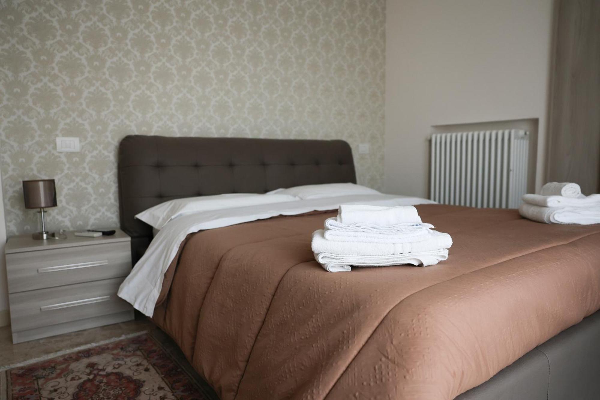 Blancohouse - Berto Luxury Rimini Centro Storico Lägenhet Exteriör bild